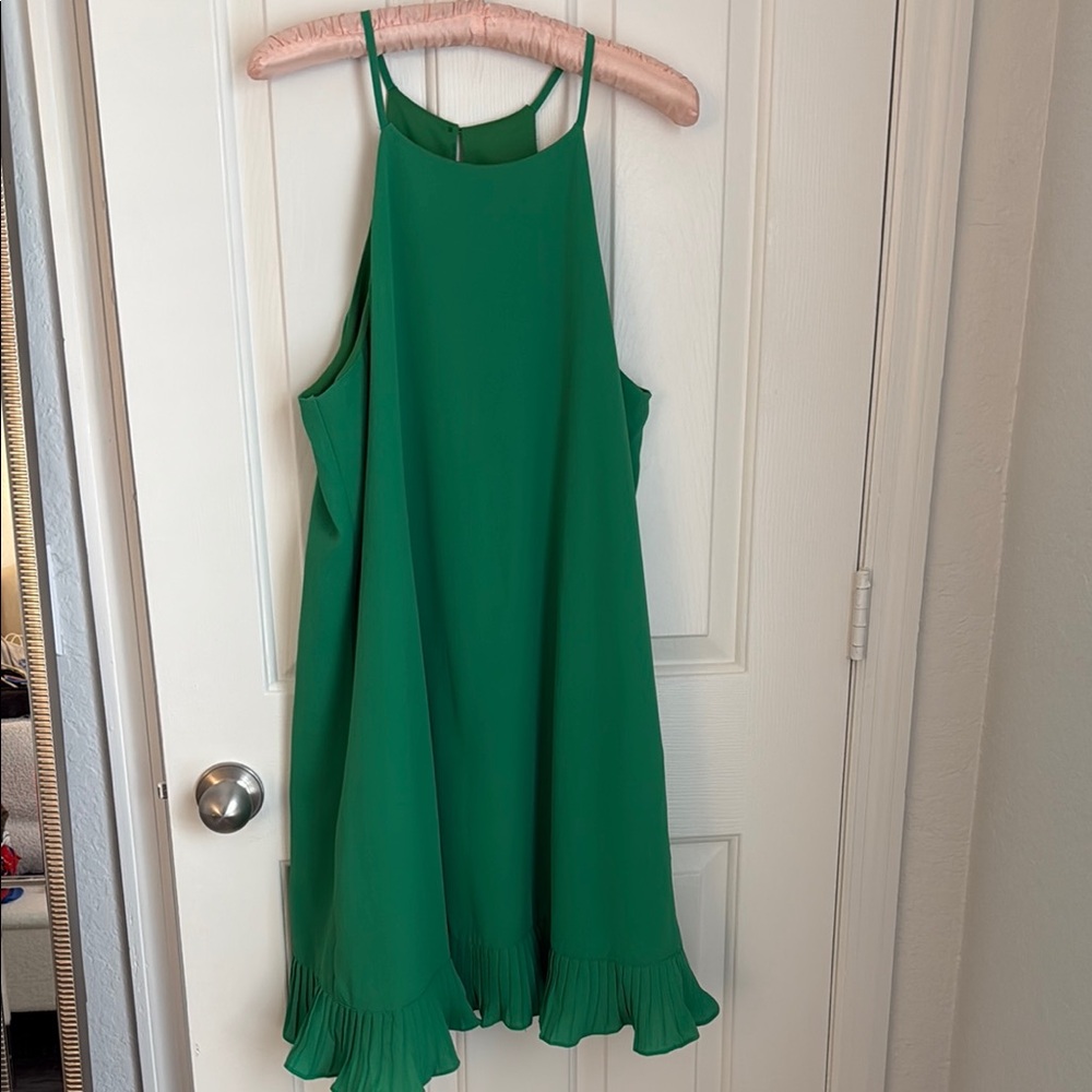 NWT Boutique Green Sleeveless Dress